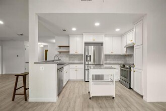 300 S Mt Rushmore Dr in Cedar Park, TX - Building Photo - Building Photo