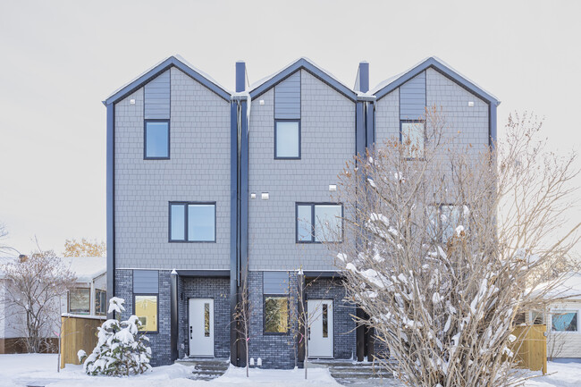 257 18 Av NE in Calgary, AB - Building Photo - Building Photo