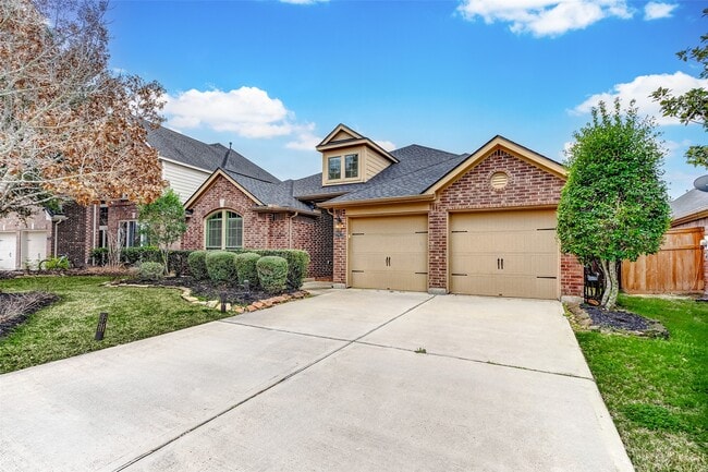 property at 27923 Silverstream Ct