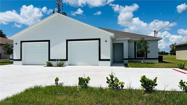 607 SE 7th St in Cape Coral, FL - Building Photo - Building Photo