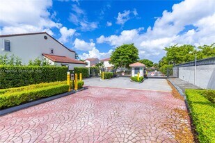 20003 NE 6th Ct Cir in Miami, FL - Building Photo