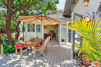 2746 Stoner Ave in Los Angeles, CA - Building Photo - Building Photo