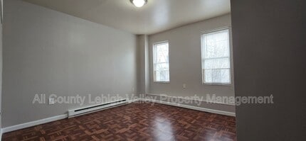 609.5 Walnut St in Easton, PA - Building Photo - Building Photo