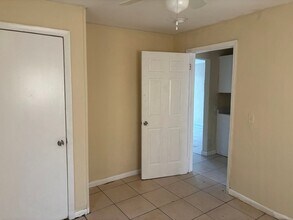 1125 W 28th St in Riviera Beach, FL - Building Photo - Building Photo