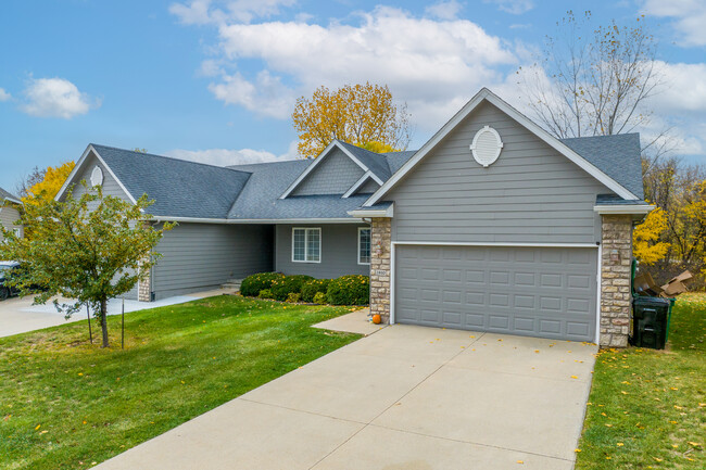 Diamond Hills in Ankeny, IA - Foto de edificio - Building Photo