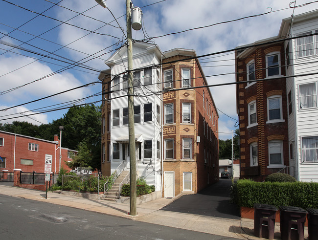 245 Broad St in New Britain, CT - Building Photo - Building Photo