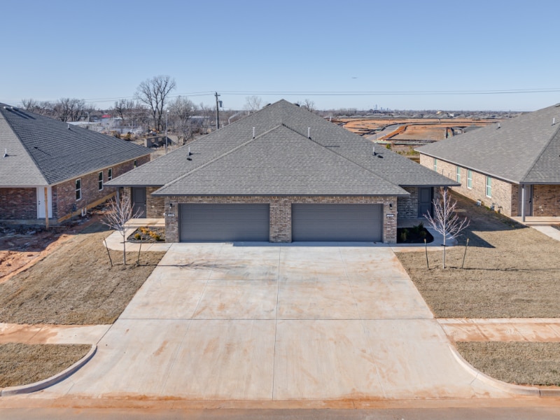 2807 Josie Cir in Oklahoma City, OK - Building Photo