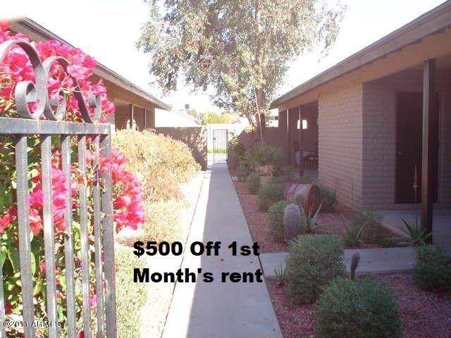 18041 N 40th Pl, Unit 3 in Phoenix, AZ - Building Photo