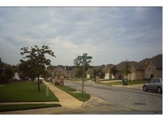 1601 Buena Vista Dr in Denton, TX - Building Photo