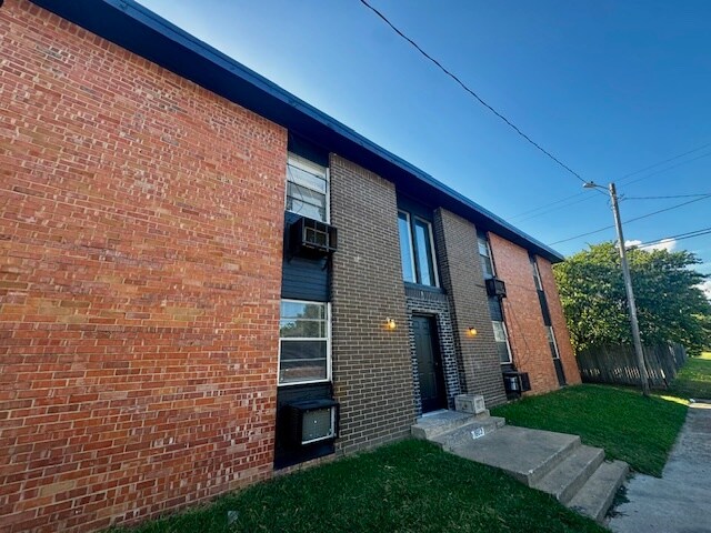 1903 N Youngs Blvd in Oklahoma City, OK - Building Photo - Building Photo