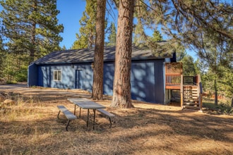 12465 Prosser Dam Rd in Truckee, CA - Foto de edificio - Building Photo
