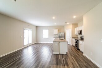 3954 Kendrick Cir in Loganville, GA - Building Photo - Building Photo