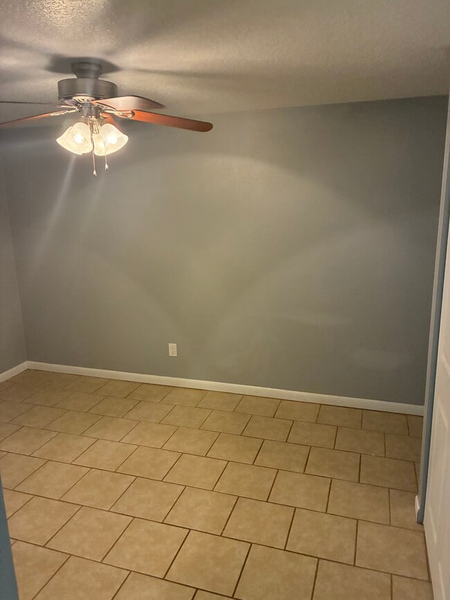 590 Charlotta Ave SE in Palm Bay, FL - Building Photo - Building Photo