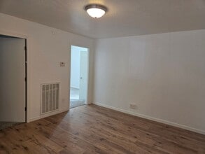 621 Olive St in Sonora, CA - Building Photo - Building Photo