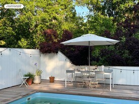 115 Runnymede Dr in East Hampton, NY - Building Photo