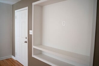 8206 Old Harford Rd, Unit 1 in Parkville, MD - Building Photo - Building Photo