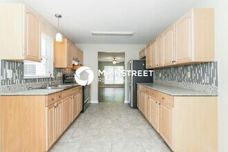 10345 Prince Dr in Jennings, MO - Building Photo - Building Photo