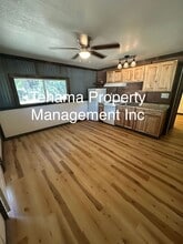 19390 Pine Creek Rd in Red Bluff, CA - Building Photo - Building Photo