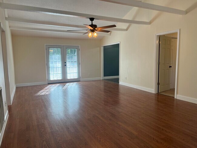 110 Miller St photo'