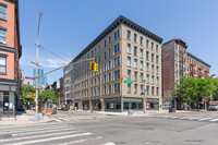 119-121 2nd Ave in New York, NY - Foto de edificio - Building Photo