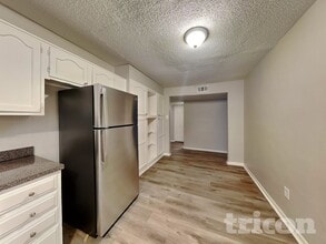 1210 Green Hill Dr in Arlington, TX - Building Photo - Building Photo