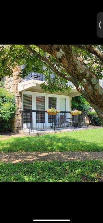2749 Sullins St, Unit A101 in Knoxville, TN - Building Photo