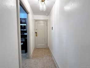 153 Fifth Ave in Pelham, NY - Building Photo - Building Photo