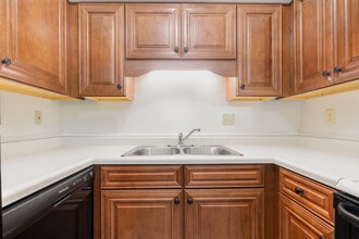 American Village Apartments in Lebanon, OH - Building Photo - Building Photo