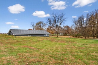 1566 Sugar Grove Rd in Troy, MO - Building Photo - Building Photo