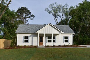 1070 Moreland Dr in Watkinsville, GA - Building Photo