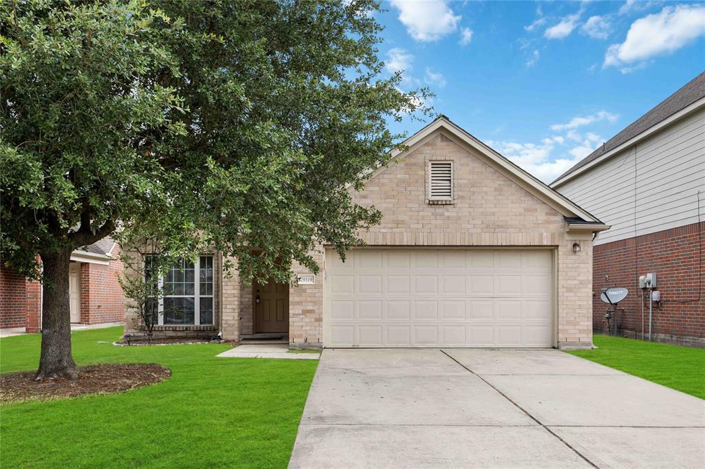 29319 Alba Rose Dr in Spring, TX - Building Photo