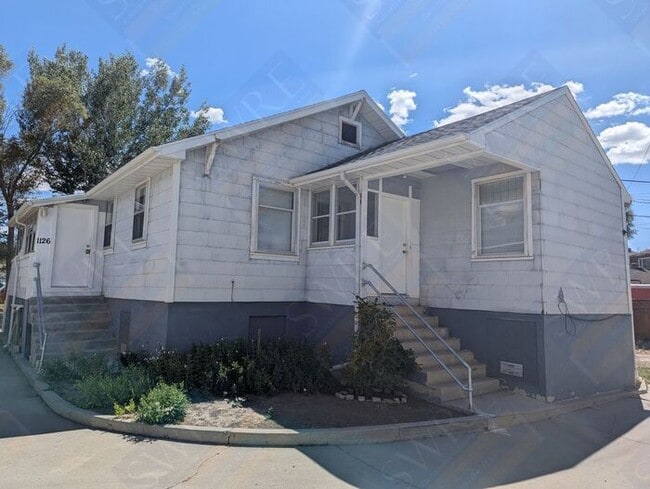 property at 1126 Edgar St