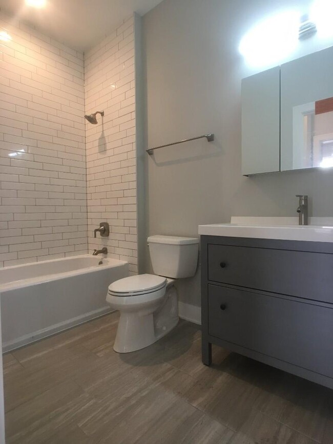 1472 W Summerdale Ave in Chicago, IL - Building Photo - Building Photo