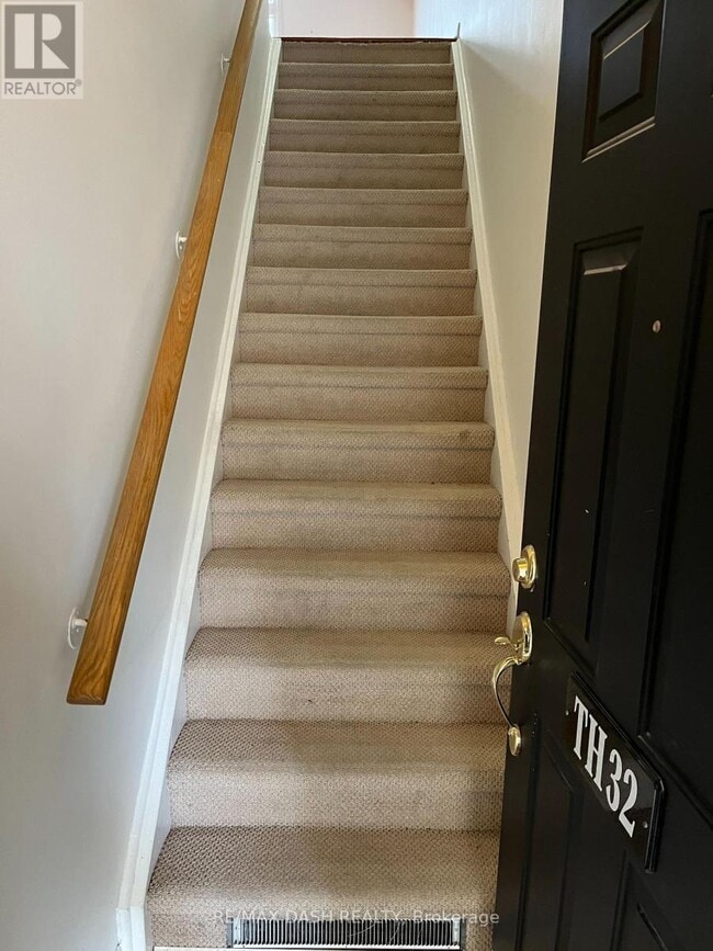 88 Carr St in Toronto, ON - Building Photo - Building Photo