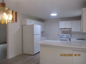 821 Val Vista Dr in Montesano, WA - Building Photo - Building Photo