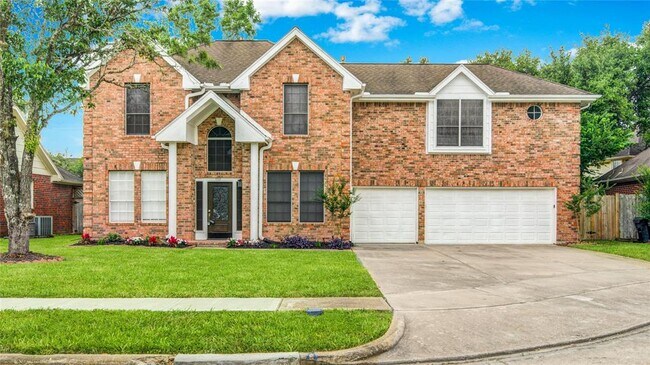 1810 Oakleaf Cir in Pearland, TX - Building Photo - Building Photo
