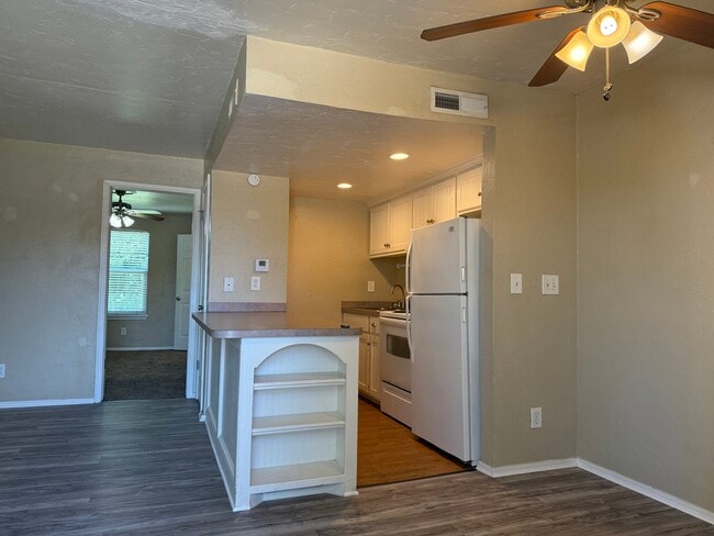 The Colonies Apartments in Oklahoma City, OK - Foto de edificio - Building Photo