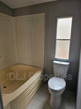 957 Eslinger Ct in Kodak, TN - Building Photo - Building Photo