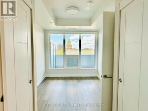 2525-2525 Bathurst St in Toronto, ON - Building Photo - Building Photo
