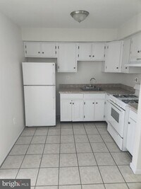 4320 Howell St photo'