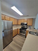 2550 SW 18th Ter, Unit 1808 in Fort Lauderdale, FL - Building Photo