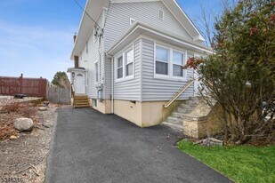 14 Walton Way in Hopatcong, NJ - Building Photo