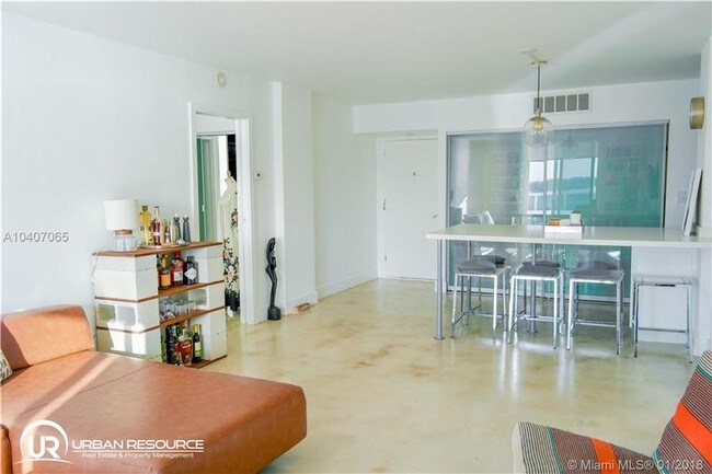 7928 West Dr-Unit -711 in North Bay Village, FL - Building Photo - Building Photo