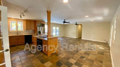 575 N Kalaheo Ave in Kailua, HI - Building Photo - Building Photo