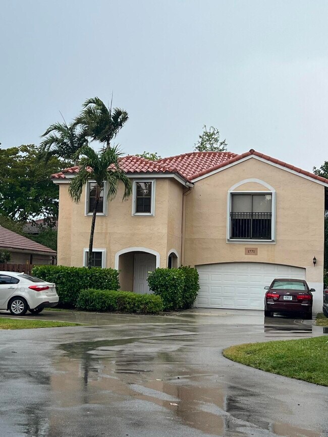 property at 1771 Harborside Cir