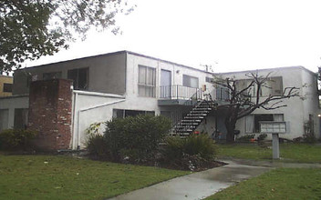 2000-2008 N Ventura Rd in Oxnard, CA - Building Photo - Building Photo