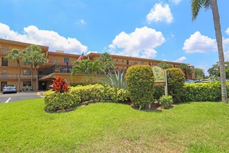 9370 SW 8th St in Boca Raton, FL - Building Photo - Building Photo