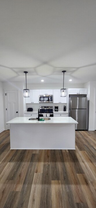 0 Finley Way in South Beloit, IL - Building Photo
