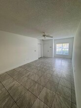 10348 Fox Trail Rd S in Royal Palm Beach, FL - Building Photo - Building Photo