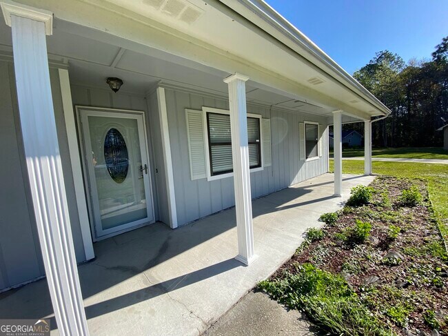 207 Tuscarora Ct in St. Marys, GA - Building Photo - Building Photo